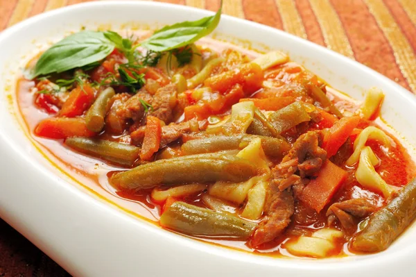 Lagman posiłku kuchni etnicznej Uzbekistanu — Zdjęcie stockowe