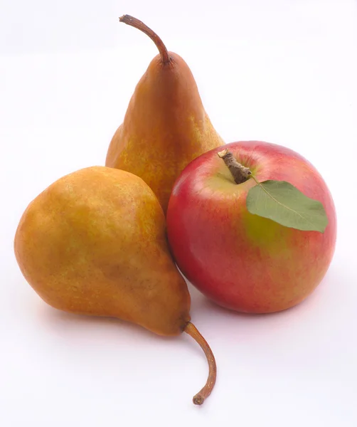 Αχλάδια και μήλο — Φωτογραφία Αρχείου