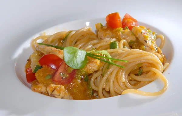Špagety se zeleninou — Stock fotografie