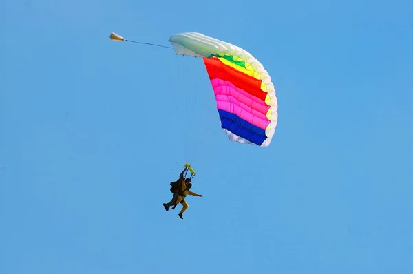 The parachutist the instructor — Stock Photo, Image