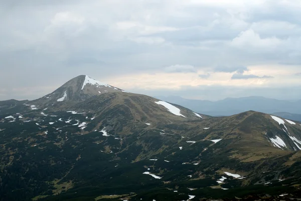 Mountain Goverla and Montenegro ridge — Stock Photo, Image