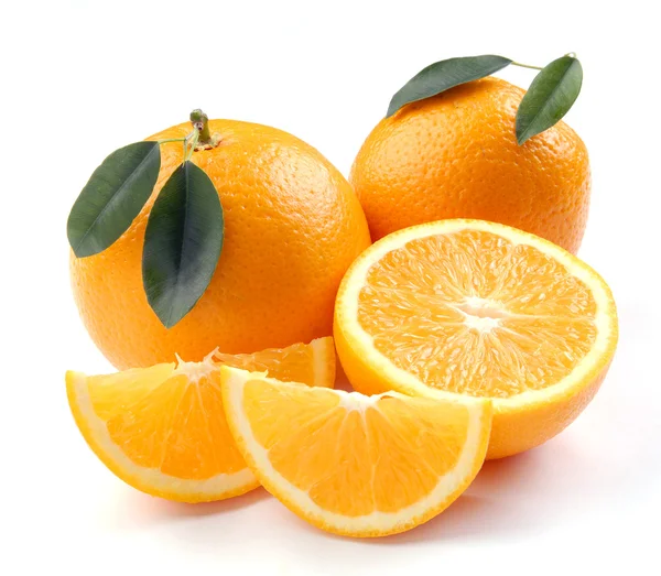 Orange mit Segmenten — Stockfoto