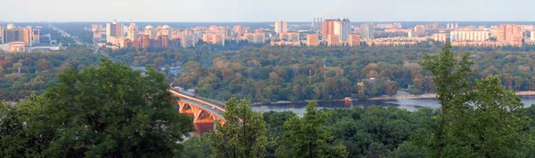 基辅和河在第聂全景图 — 图库照片