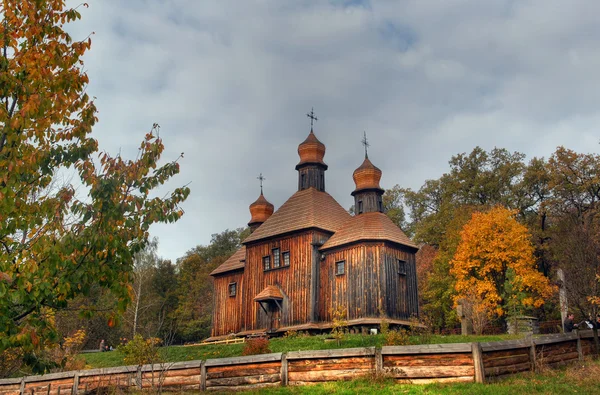 Drewniany kościół prawosławny — Zdjęcie stockowe