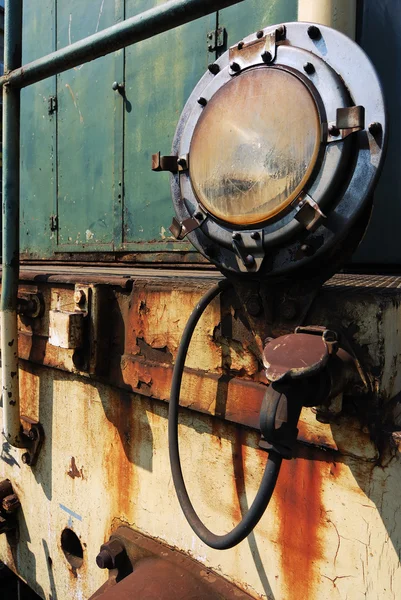 Koplamp van een oude locomotief — Stockfoto