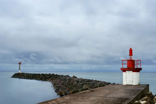 Dalgakıran deniz feneri — Stok fotoğraf