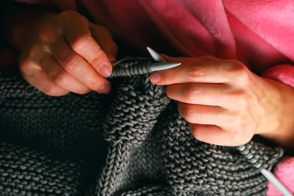 編み物の手 — ストック写真