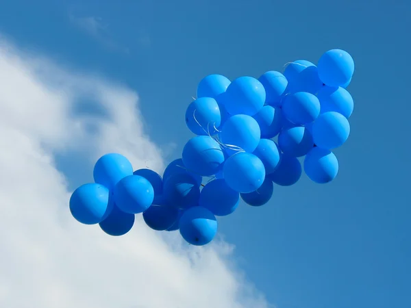 Kärve av blått parti ballonger — Stockfoto