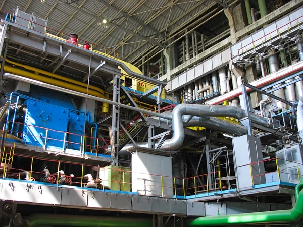Maquinaria, tubos y turbina de vapor — Foto de Stock