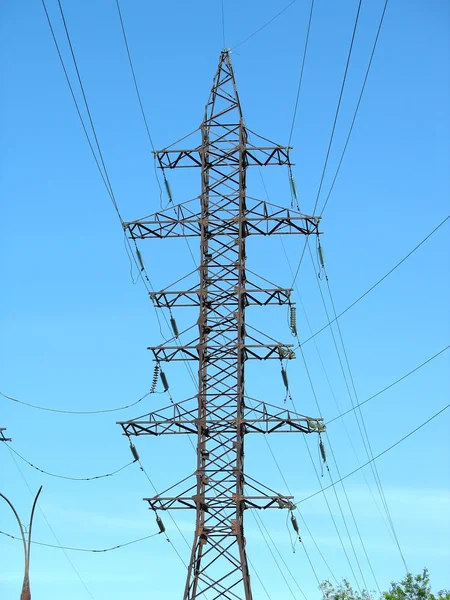 Γραμμές μεταφοράς ηλεκτρικής ενέργειας — Φωτογραφία Αρχείου