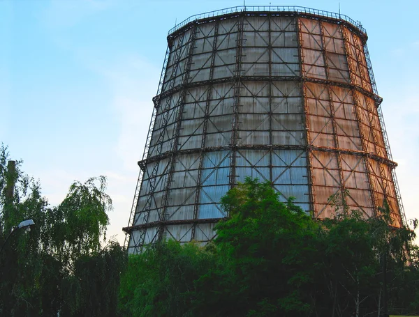 Cooling tower at electric power plant — Stock Photo, Image