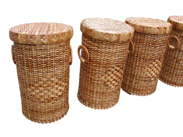 Изолированные плетеные деревянные корзины — стоковое фото