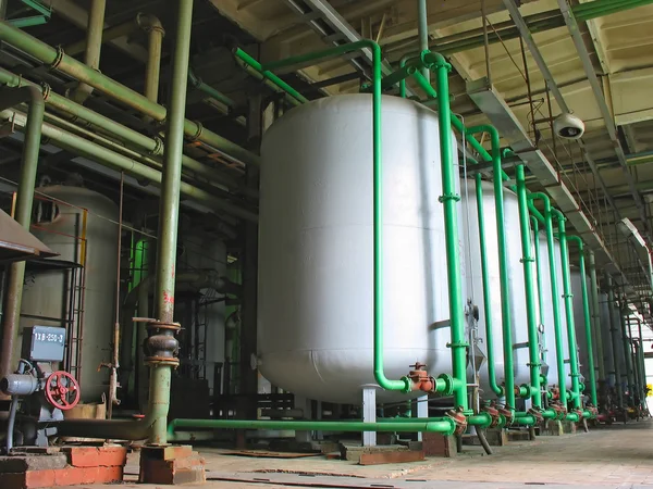 Lijn van industriële chemische tanks — Stockfoto