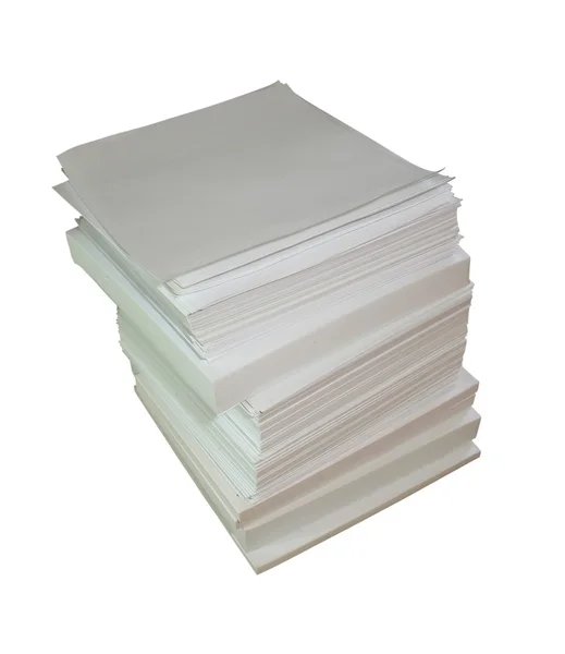 Pilha de papel de escritório limpo, isolada — Fotografia de Stock