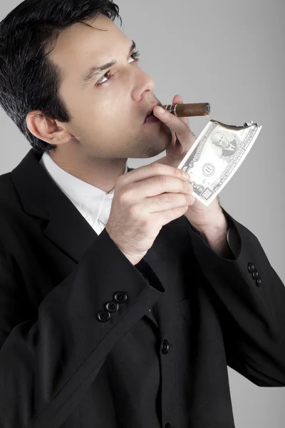 Affärsman med cigarr — Stockfoto