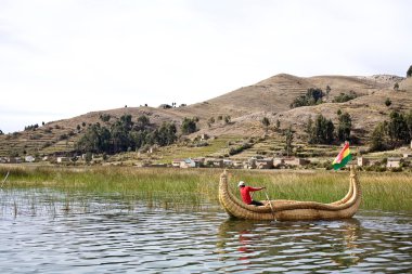 totora Adası