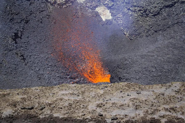 Czerwony goracej magmy — Zdjęcie stockowe