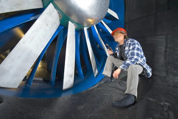 Inspecting a windtunnel — Stock Photo, Image