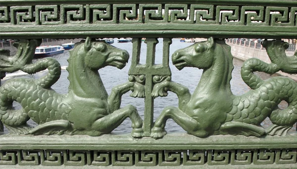 Decorative cast-iron fence. Background — Stock Photo, Image