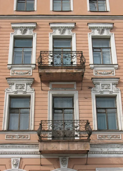Detail of the decoration of the building — Stock Photo, Image