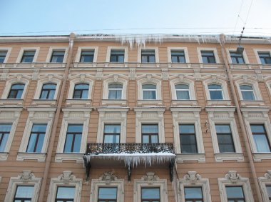 buz sarkıtları saçak. St.Petersburg