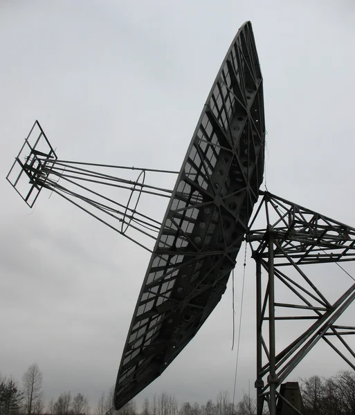 Radioteleskop på pulkovo-observatoriet — Stockfoto