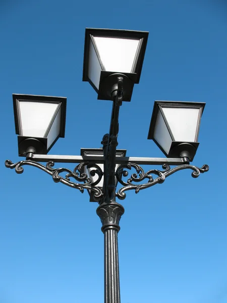 Lámpara de calle antigua —  Fotos de Stock