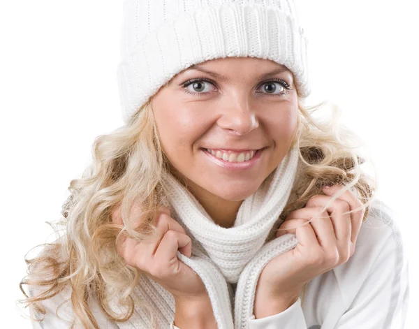 Mooi meisje in winter witte hoed — Stockfoto