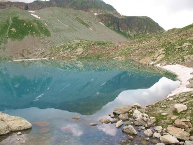 Kafkasya. Göl Dağları.