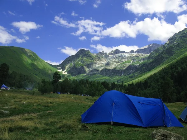 Camp in mountains — Stock Photo, Image