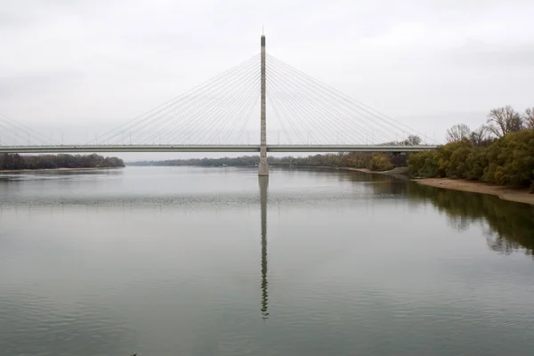 Megyeri-Brücke — Stockfoto
