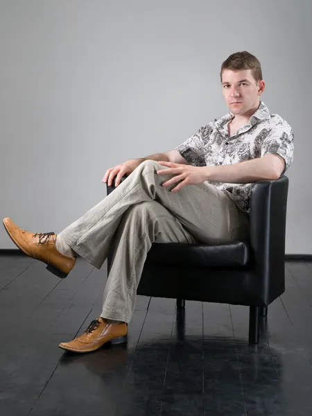 Homem sentado — Fotografia de Stock