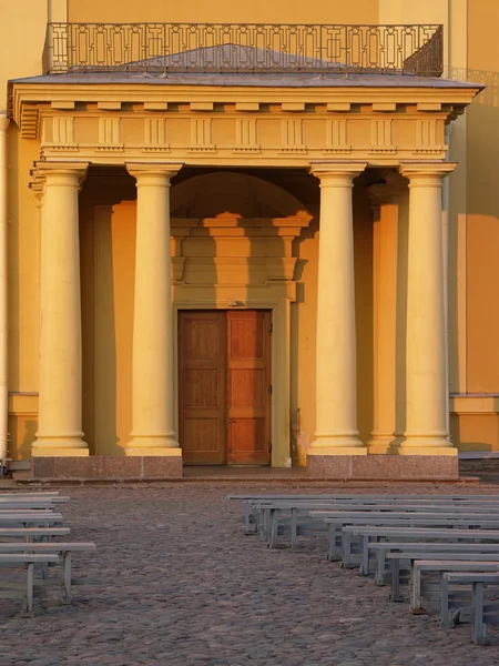 Entry to cathedral — Stock Photo, Image