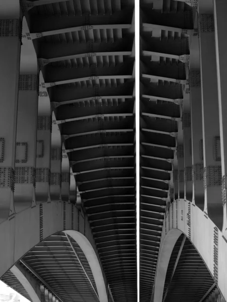 Stahlbrücke — Stockfoto