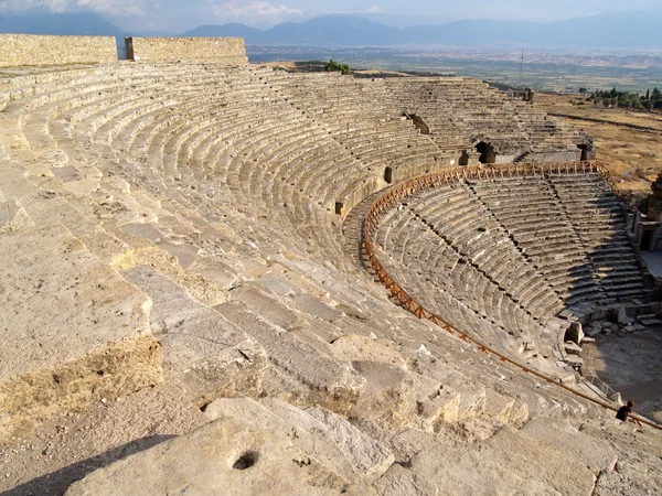 Starożytny amfiteatr — Zdjęcie stockowe