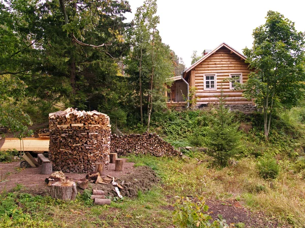 Casa em madeira — Fotografia de Stock