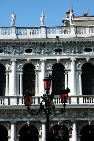 Details van de straat lamp in Venetië — Stockfoto