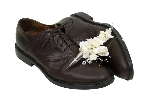 Boutanniere formalne i buty — Zdjęcie stockowe