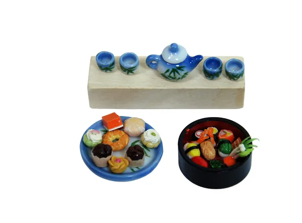 Sushi, Teekuchen und Tee — Stockfoto