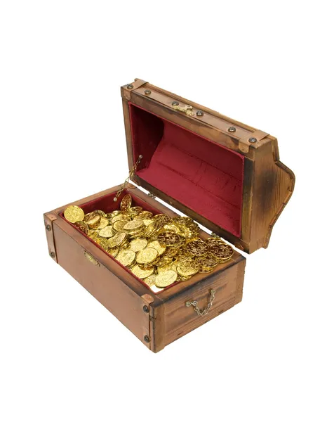 Caixa de tesouro de madeira com ouro — Fotografia de Stock