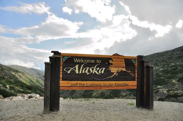 Bem-vindo ao sinal do Alaska — Fotografia de Stock