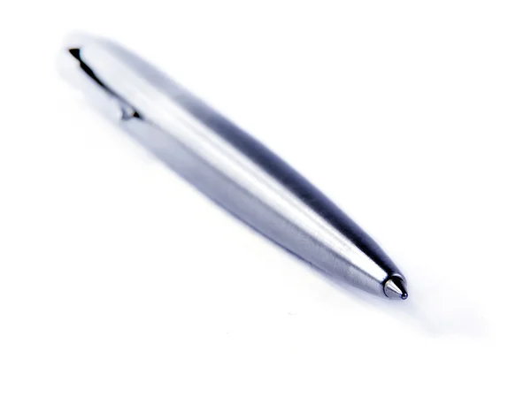 Penna su bianco — Foto Stock