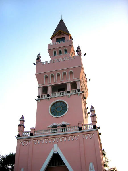Pink tower with stained-glass window — Stock Photo, Image