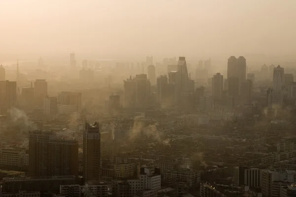 Morning city with fog — Stock Photo, Image