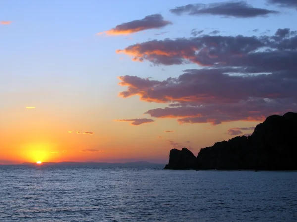 Solnedgång till havs — Stockfoto