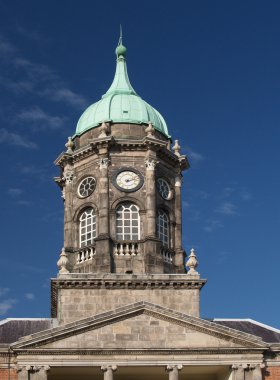 küçük kule dublin castle, İngiltere