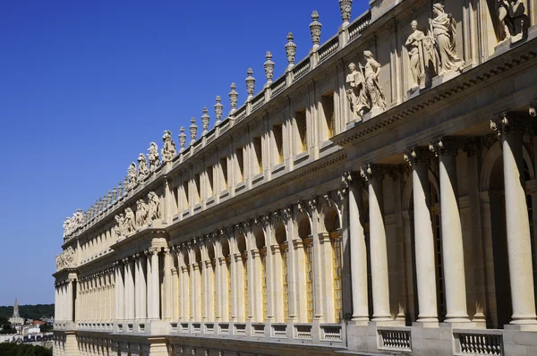 Здание дворца Версаля — стоковое фото
