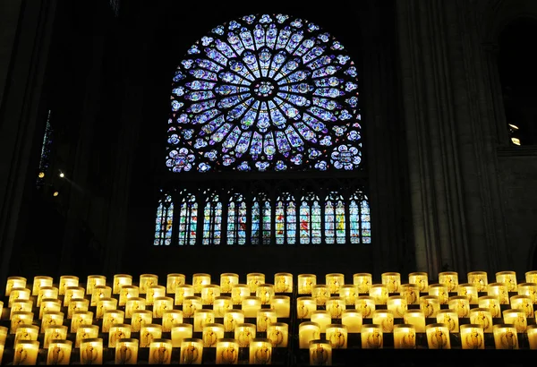 Patrón de ventana en la catedral — Foto de Stock