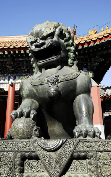 Статуи льва — стоковое фото