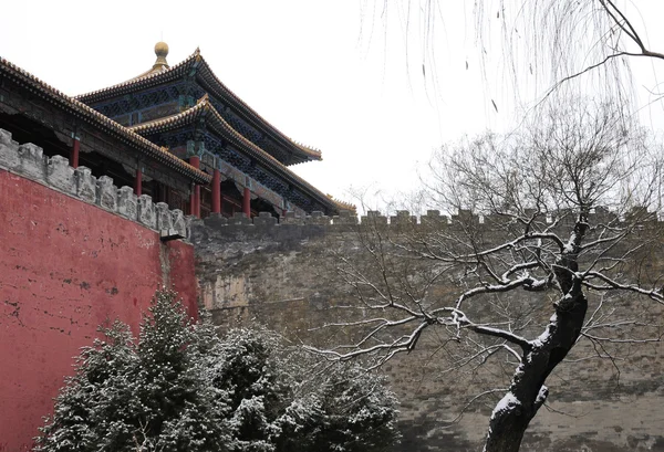 Chinese building after snow — Stock Photo, Image
